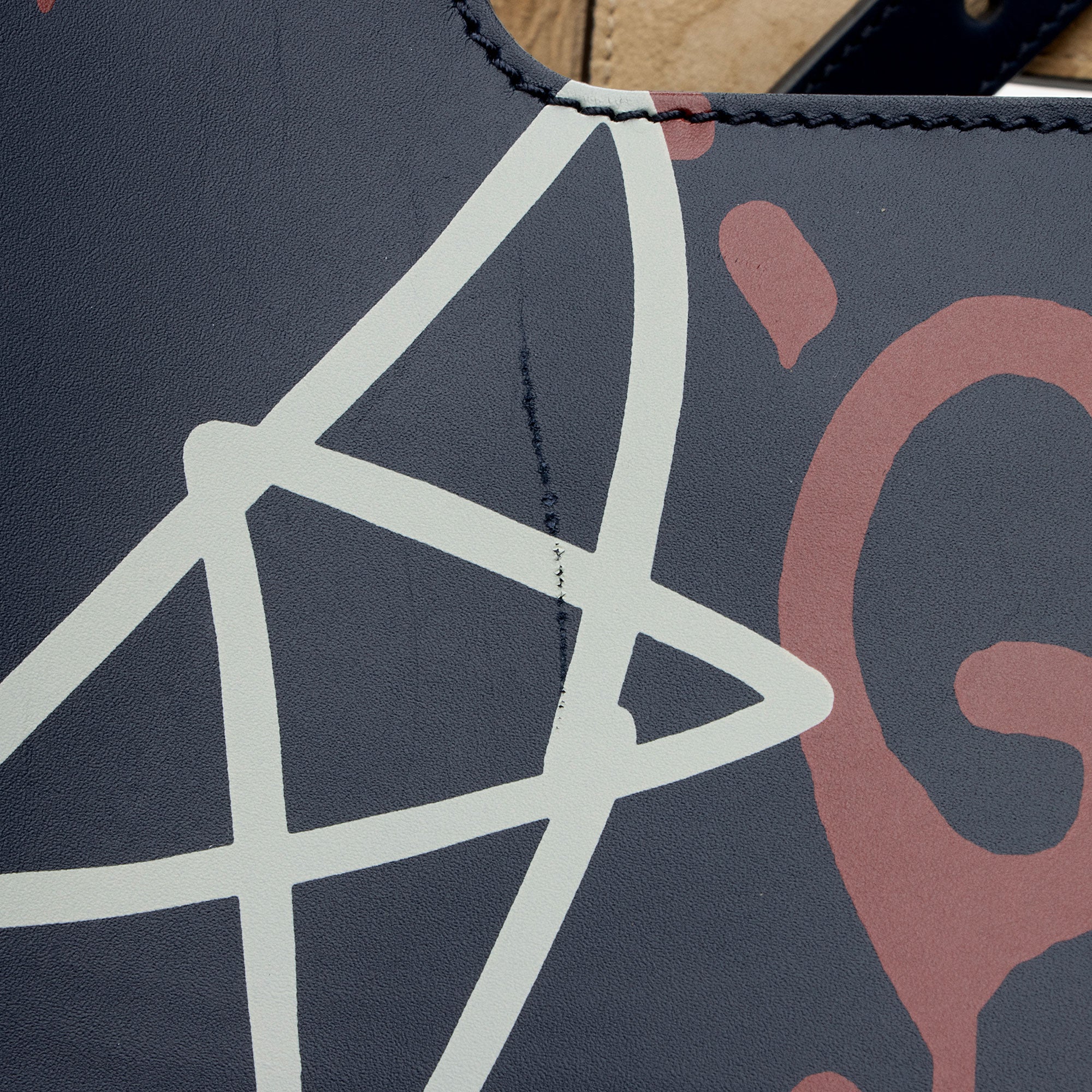 Gucci Leather Ghost Medium Tote