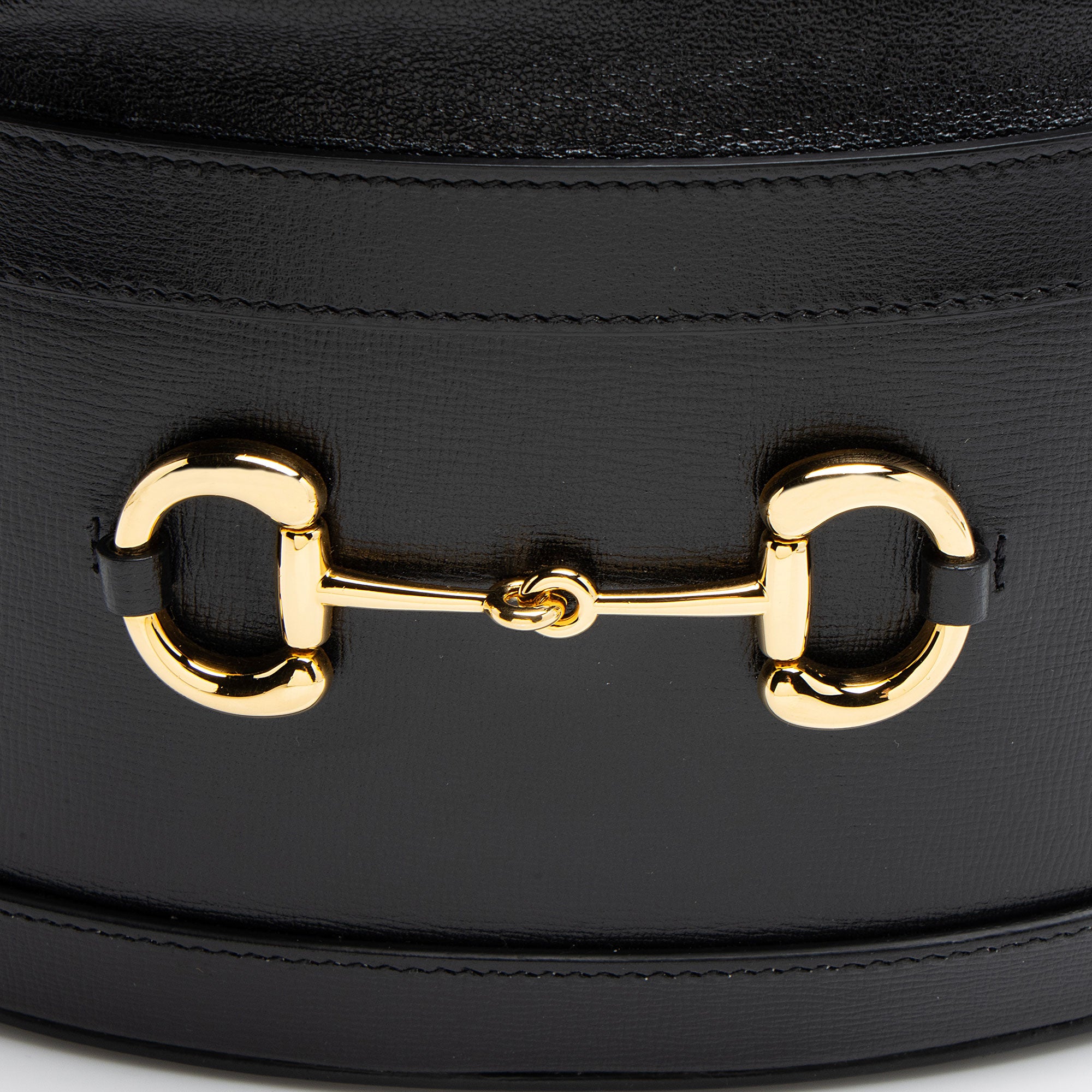 Gucci Leather Horsebit 1955 Drawstring Bucket Bag (SHF-LUUWQJ)