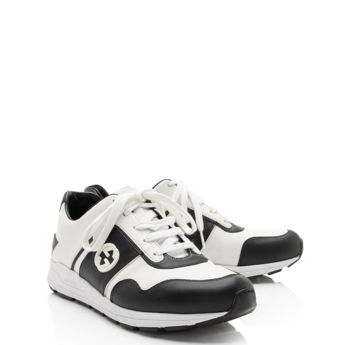 GUCCI Gucci logo leather sneakers Sneakers size 10 Leather trainers Gucci White size 10 UK in Leather - 47422352 main image 2