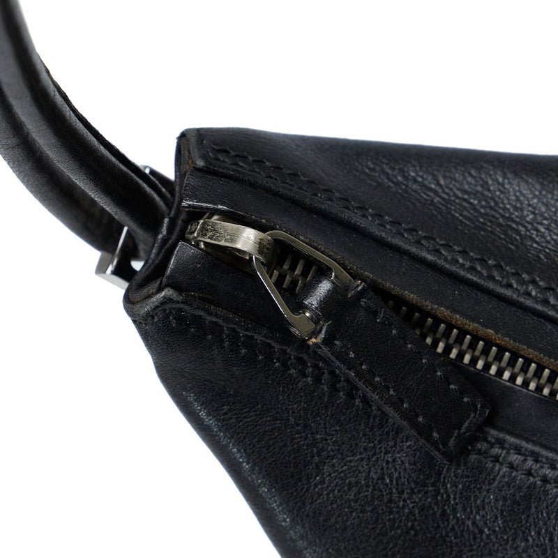 Gucci Leather Shoulder Bag (SHG-aiPihI)