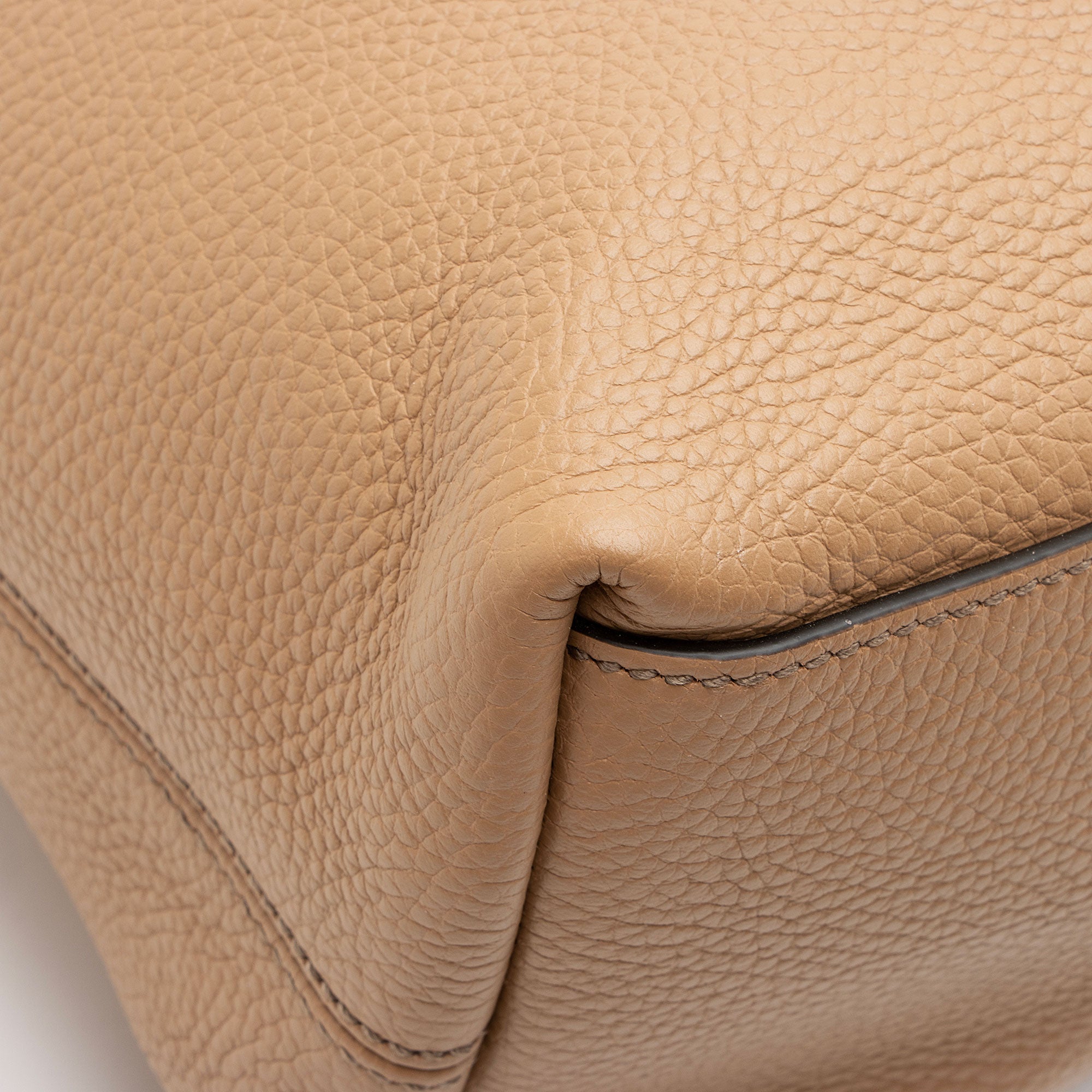 Gucci Leather Soho Medium Shoulder Bag