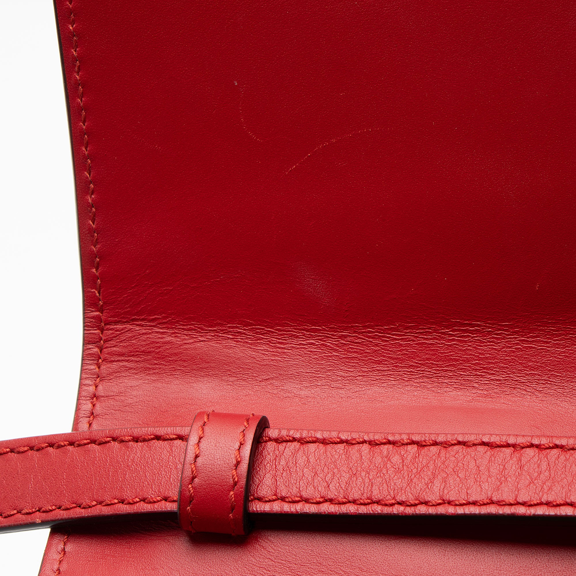 Gucci Leather Sylvie Medium Top Handle