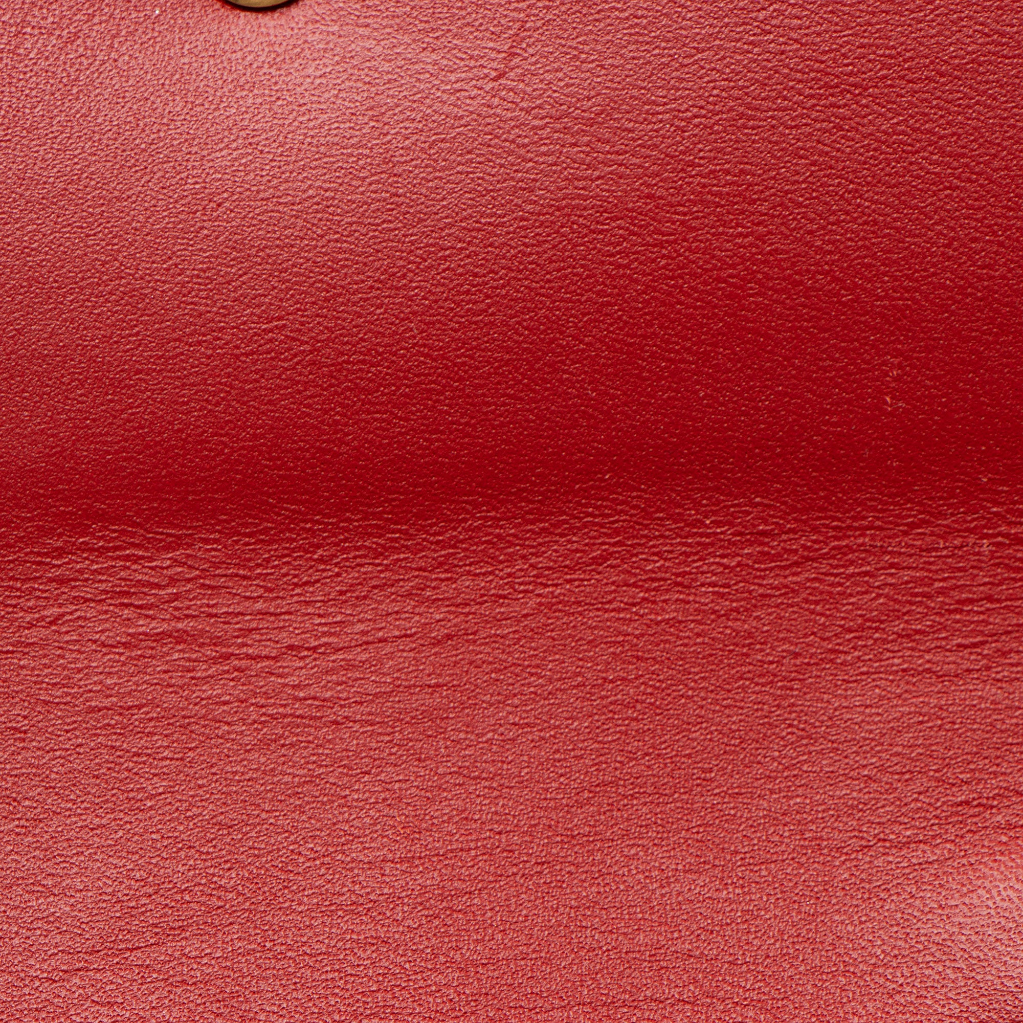 Gucci Leather Sylvie Super Mini Bag