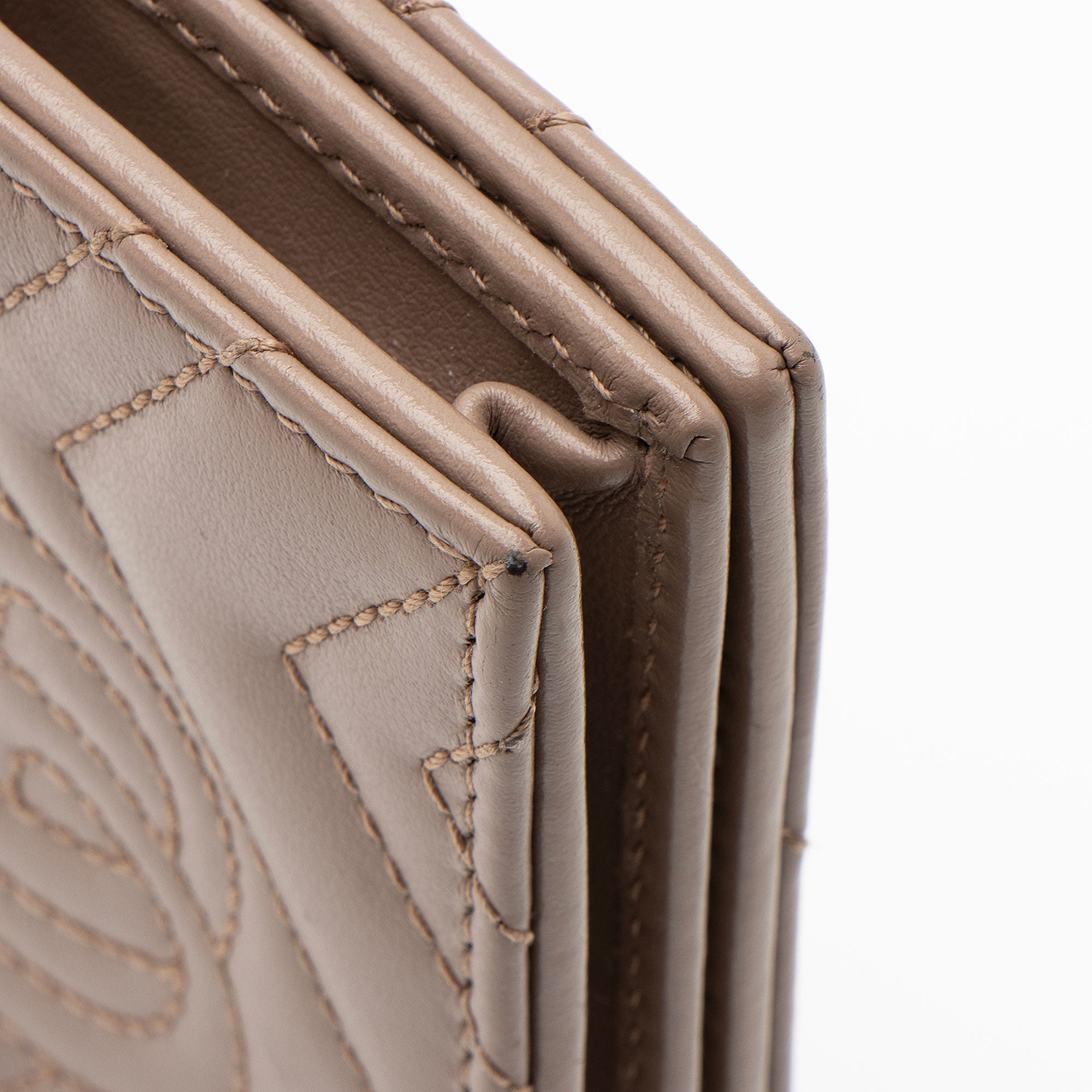 Gucci Matelasse Leather GG Marmont Card Wallet