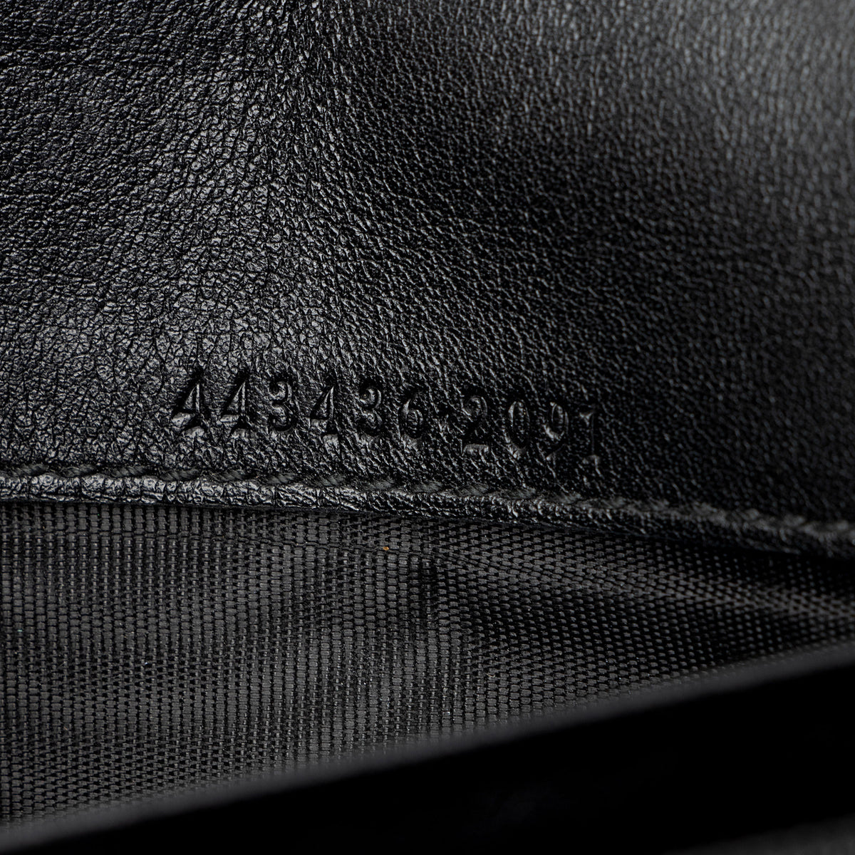 Gucci Matelasse Leather GG Marmont Continental Wallet