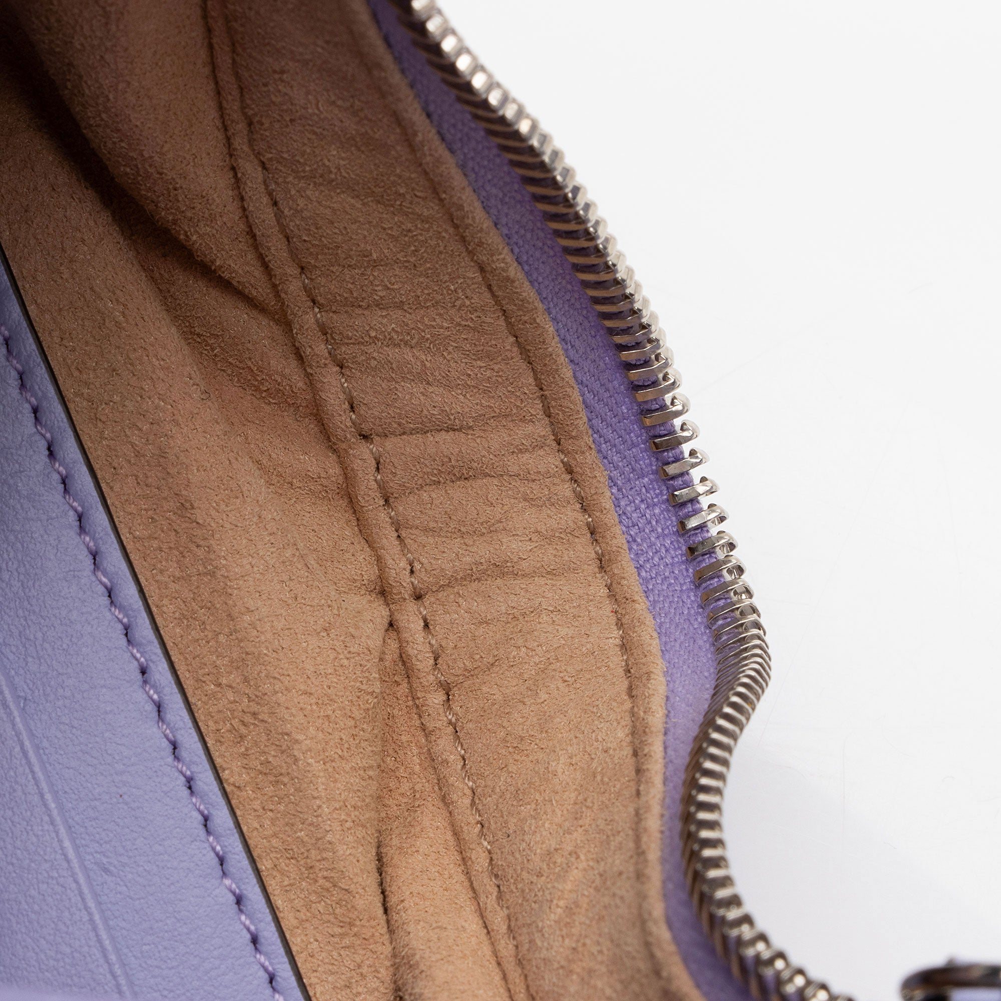 Gucci Matelasse Leather GG Marmont Half Moon Mini Shoulder Bag (SHF-OFIt7E)