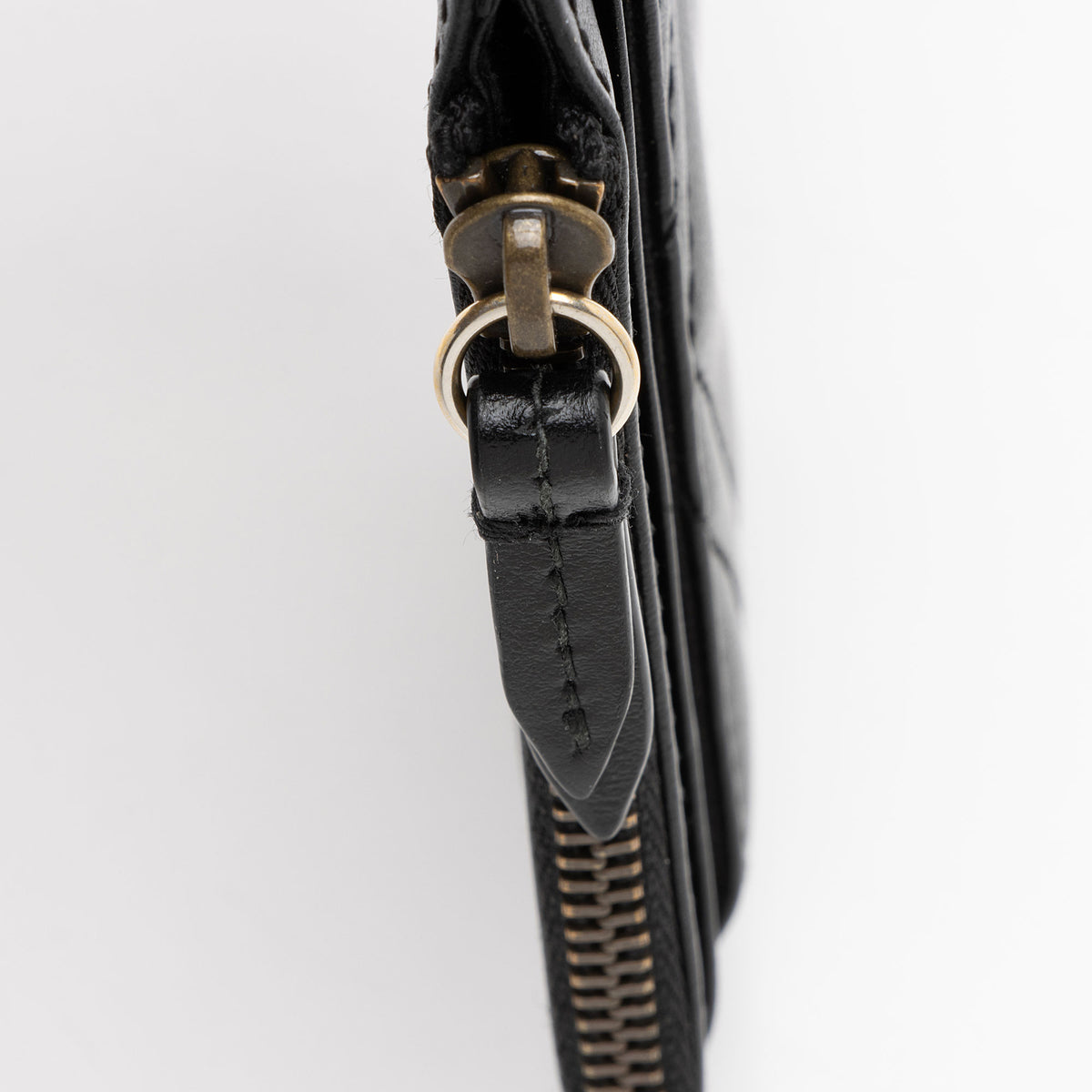 Gucci Matelasse Leather GG Marmont Keychain Card Holder