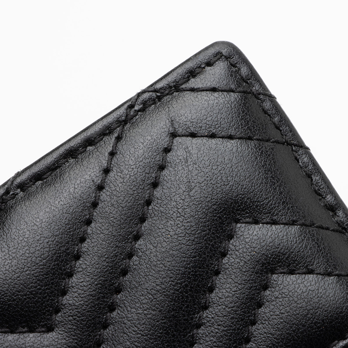 Gucci Matelasse Leather GG Marmont Keychain Card Holder