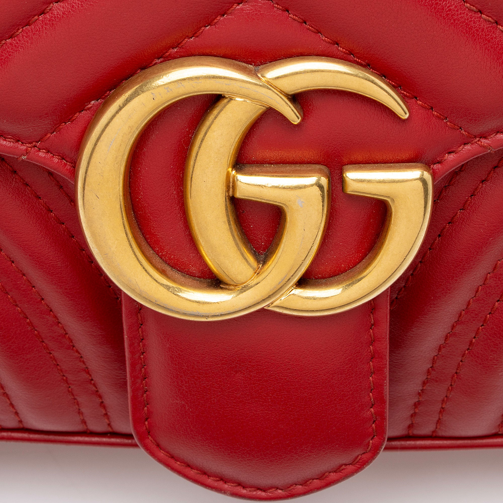 Gucci Matelasse Leather GG Marmont Medium Flap Bag