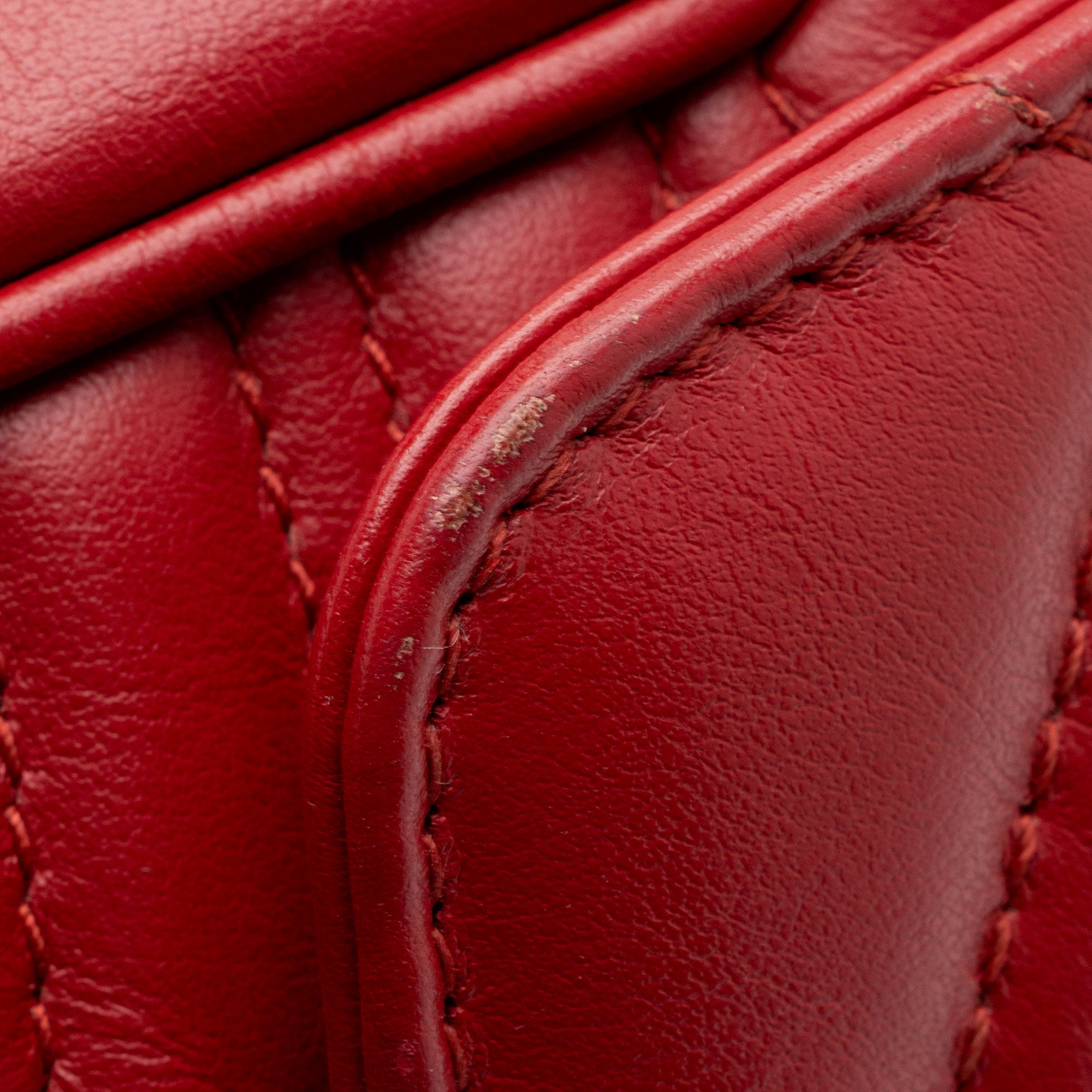 Gucci Matelasse Leather GG Marmont Medium Flap Bag