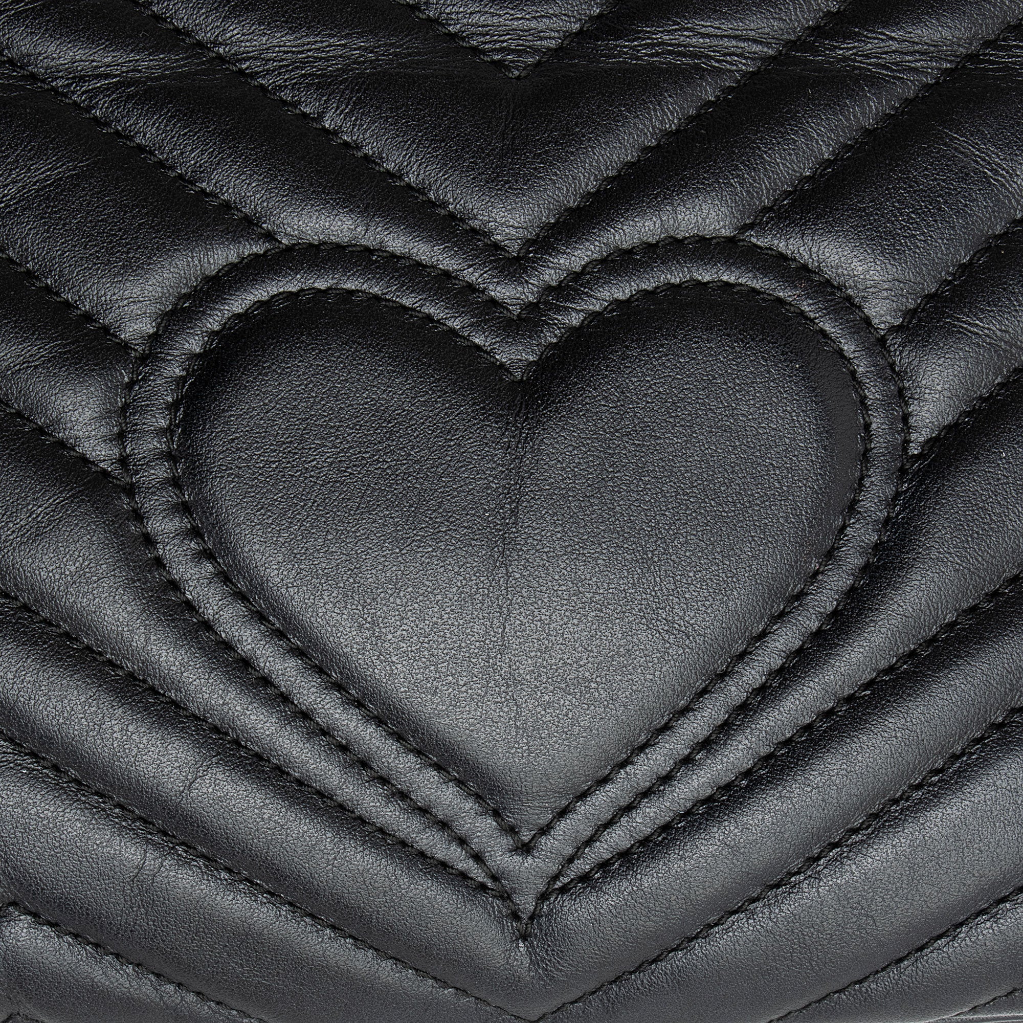 Gucci Matelasse Leather GG Marmont Medium Flap Bag