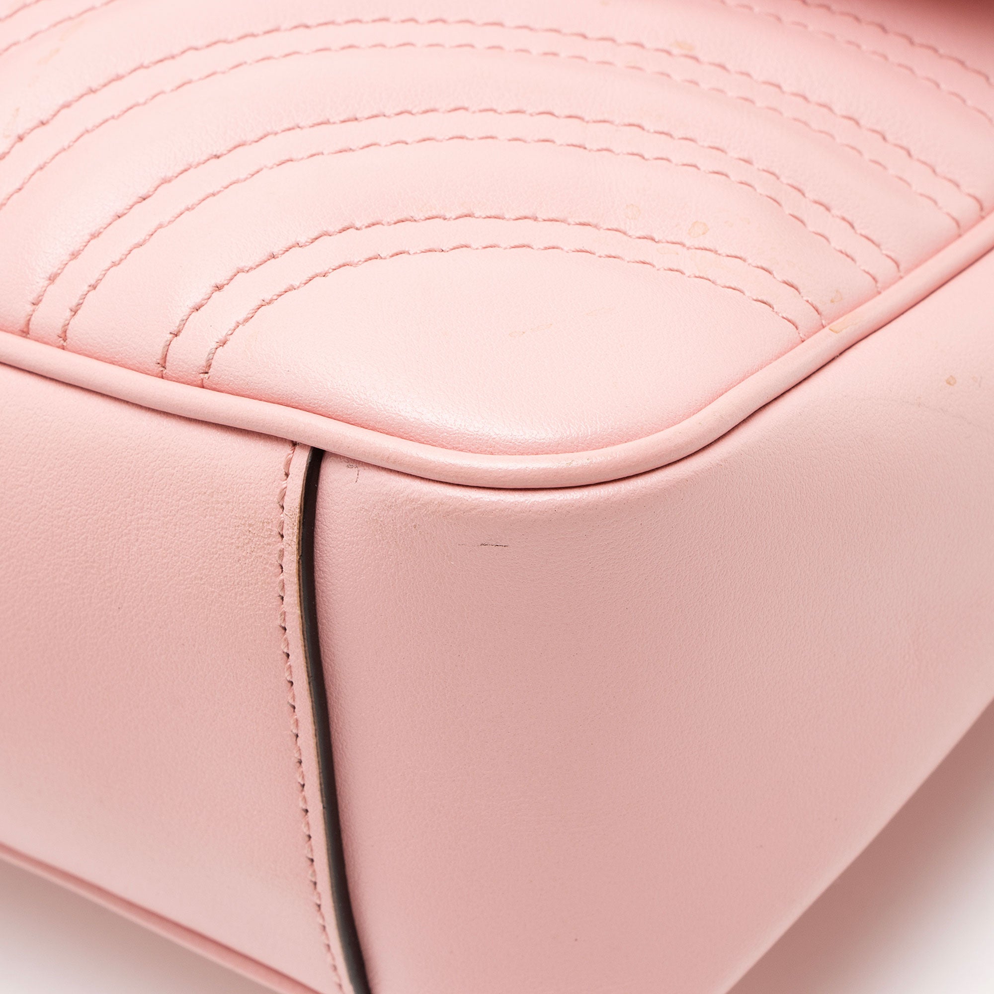 Gucci Matelasse Leather GG Marmont Medium Flap Bag
