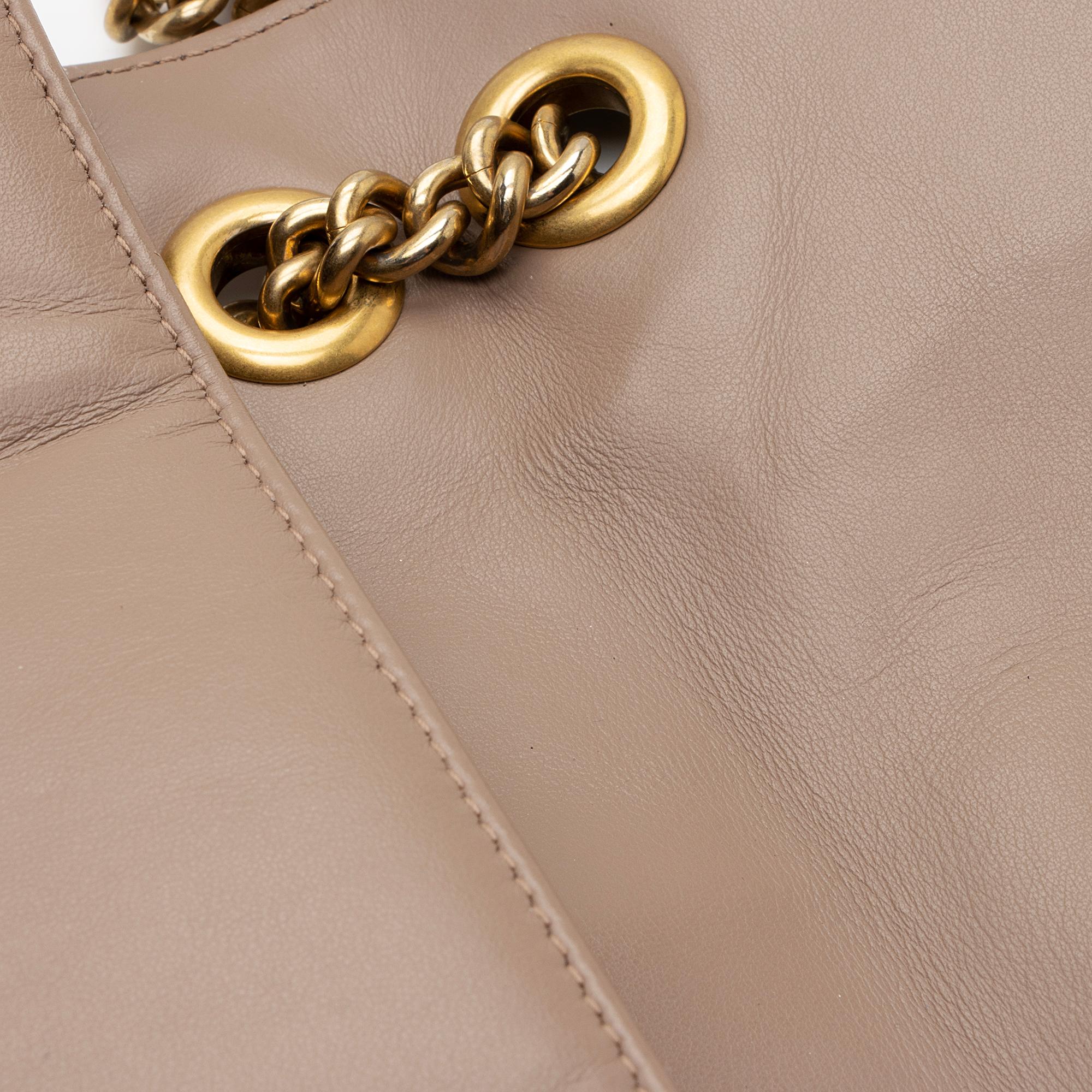 Gucci Matelasse Leather GG Marmont Medium Flap Shoulder Bag (SHF-tSeuq4)