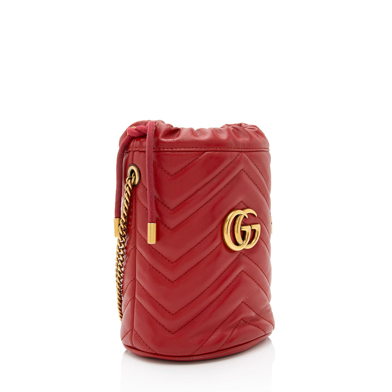 Gucci Matelasse Leather GG Marmont Mini Bucket Bag (SHF-T9mlN1)