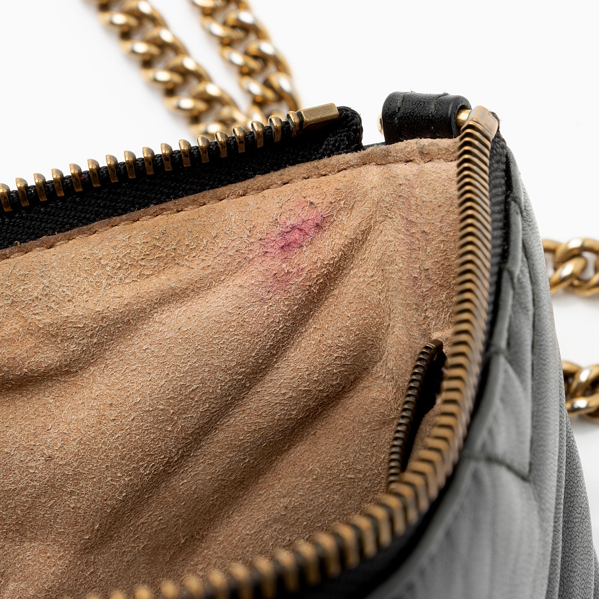 Gucci Matelasse Leather GG Marmont Mini Chain Bag (SHF-CwKDsc)