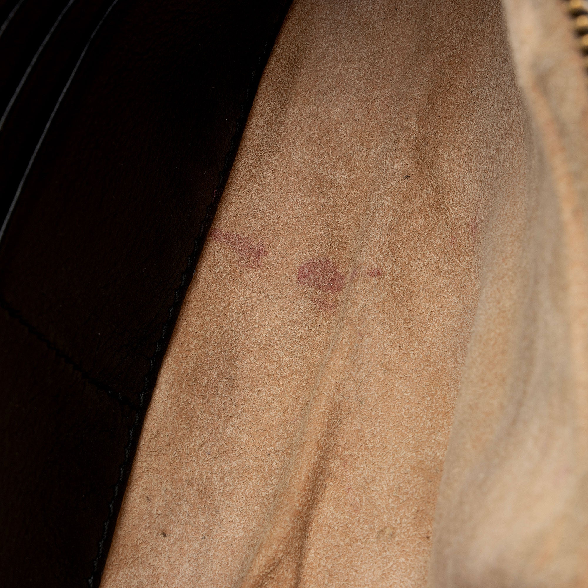 Gucci Matelasse Leather GG Marmont Mini Chain Bag (SHF-CwKDsc)