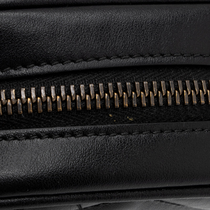Gucci Matelasse Leather GG Marmont Mini Crossbody Bag (SHF-2UTE9c)