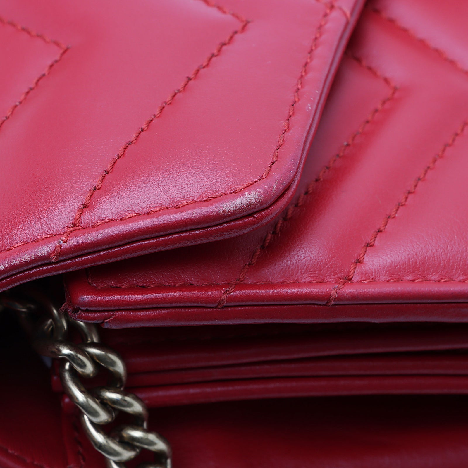 Gucci marmont chevron chain wallet bag store