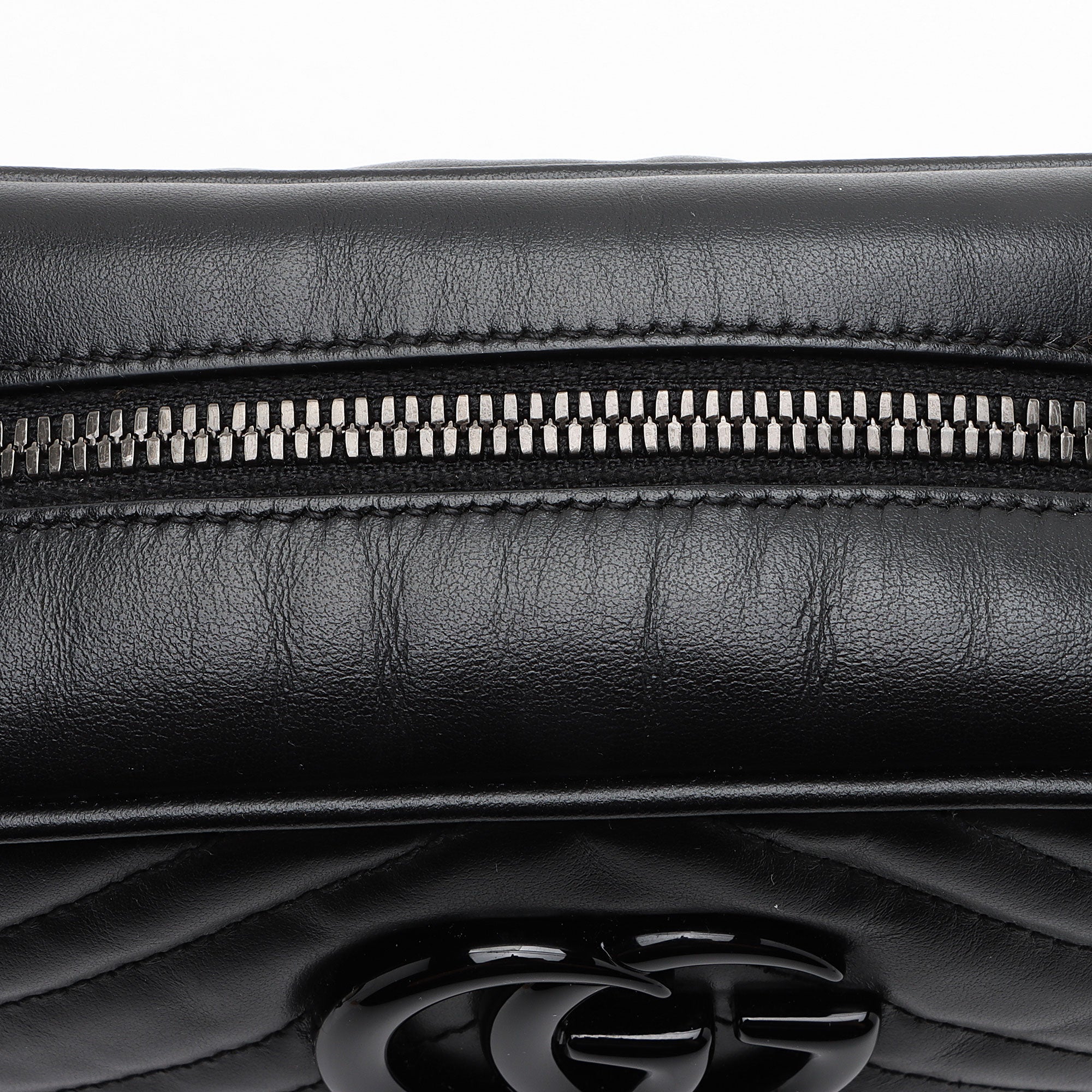 Gucci Matelasse Leather GG Marmont Monochrome Small Camera Bag