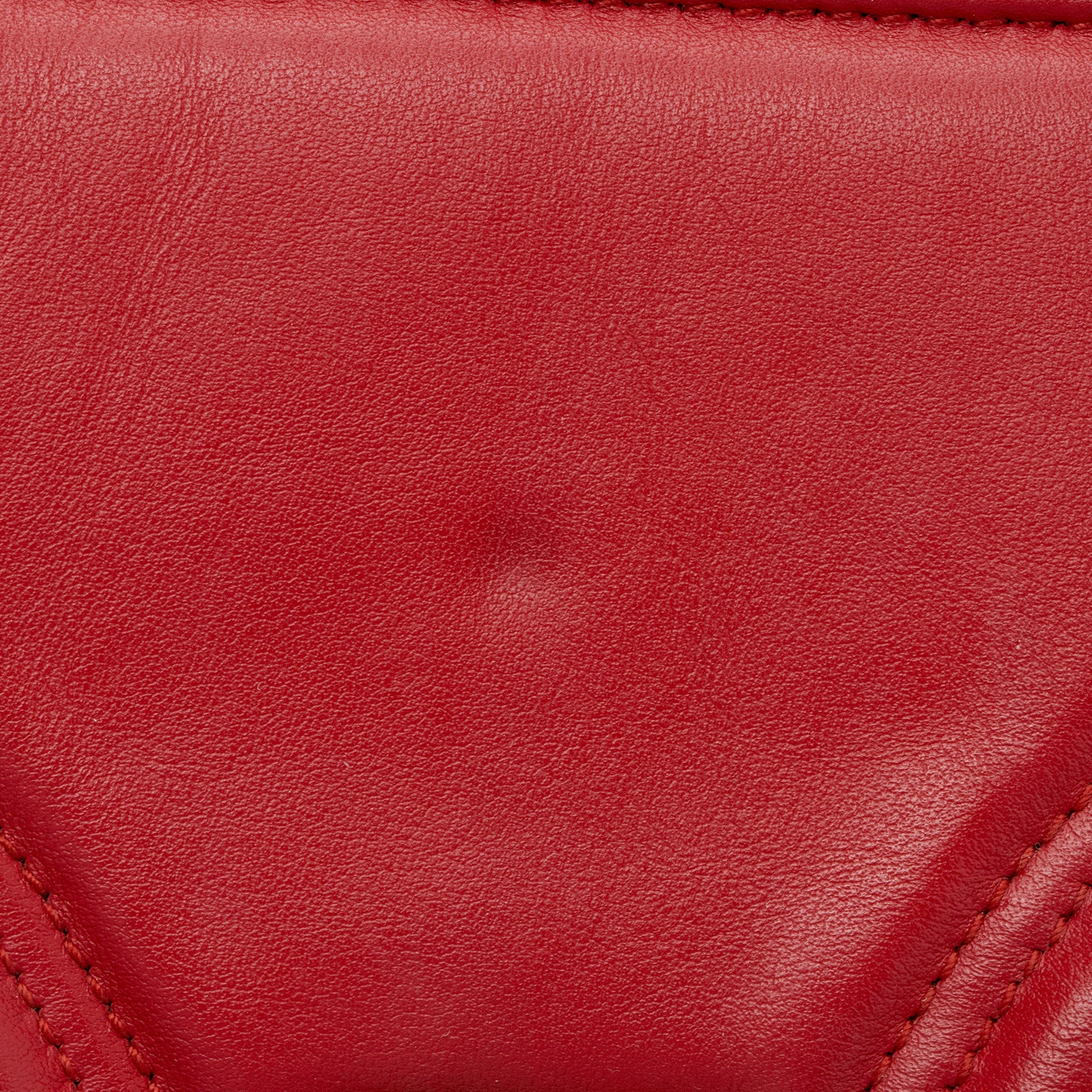 Gucci Matelasse Leather GG Marmont Small Flap Bag (SHF-X3SjWs)