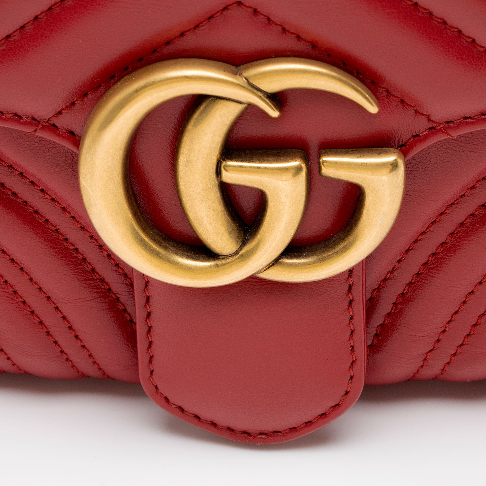 Gucci Matelasse Leather GG Marmont Zip Around Top Handle