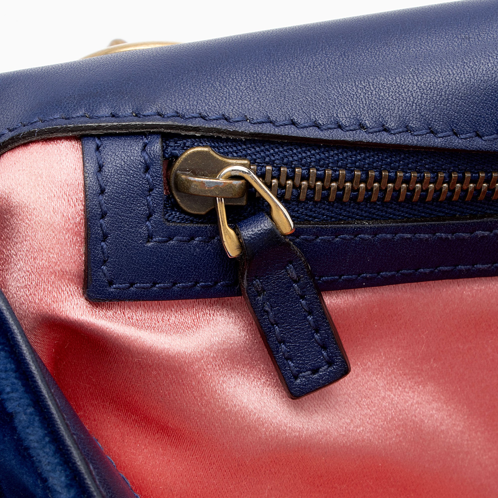 Gucci Matelasse Velvet GG Marmont Medium Shoulder Bag