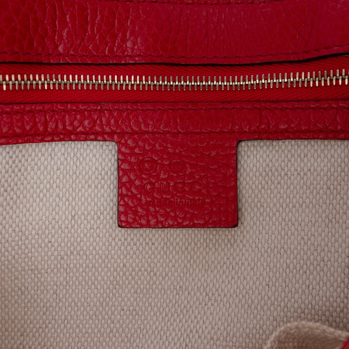 Gucci Medium Calfskin Soho Chain Flap Crossbody