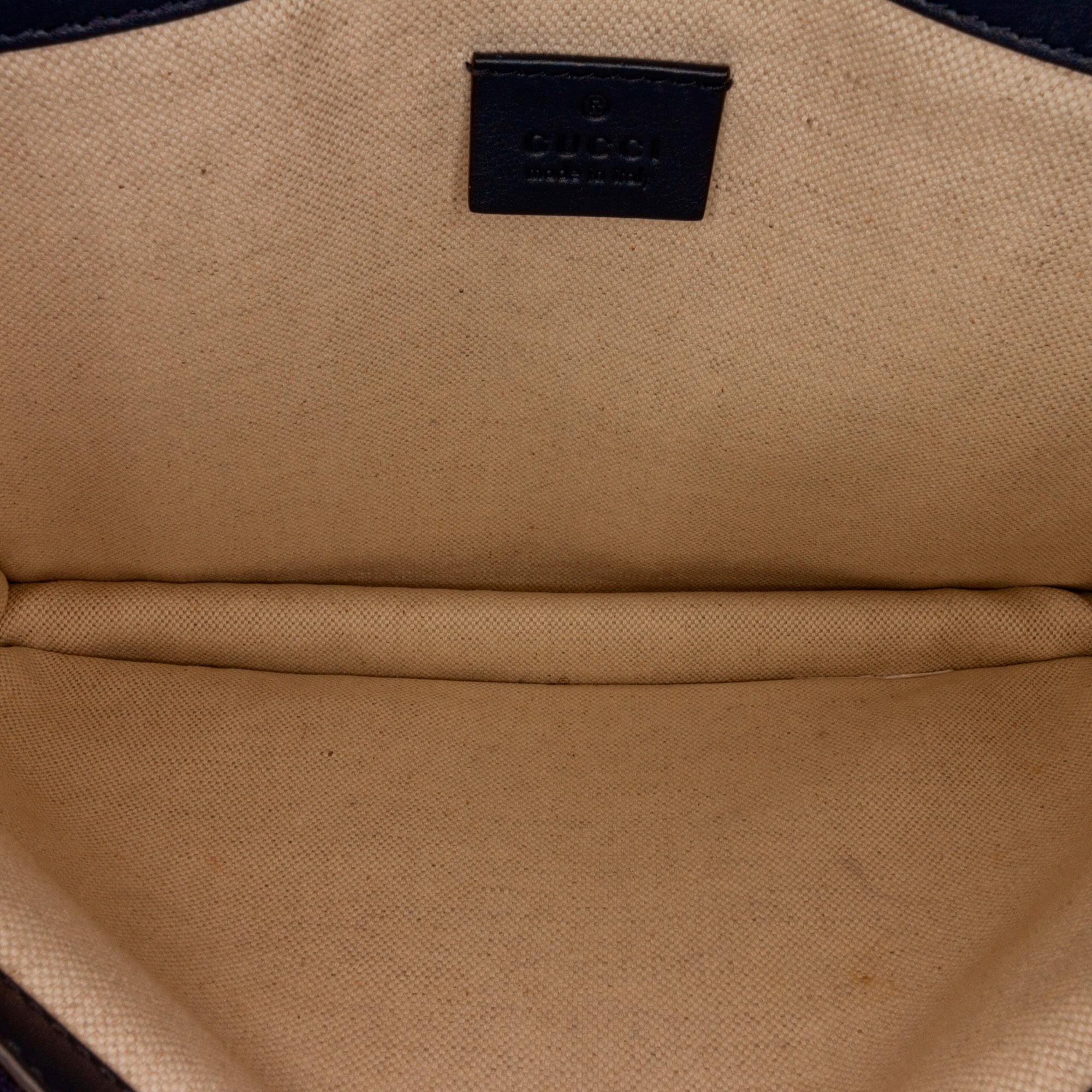 Gucci Medium Embellished Bee Dionysus Shoulder Bag (SHG-VKbgfx)