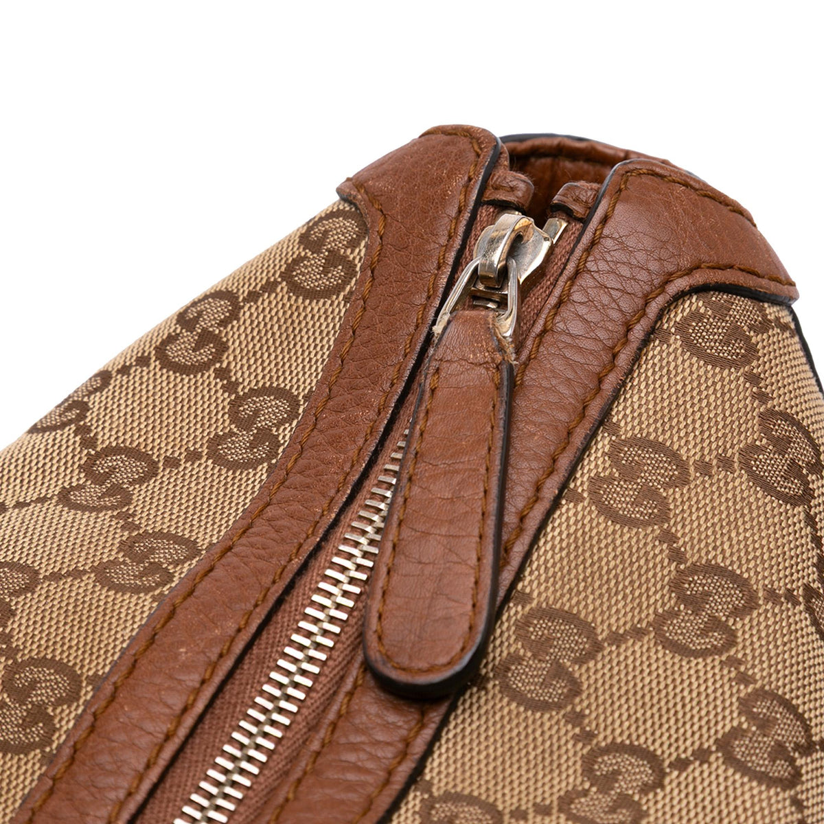 The bell size medium brand Gucci Gucci Medium GG Canvas Bella Shoulder Bag main image 2