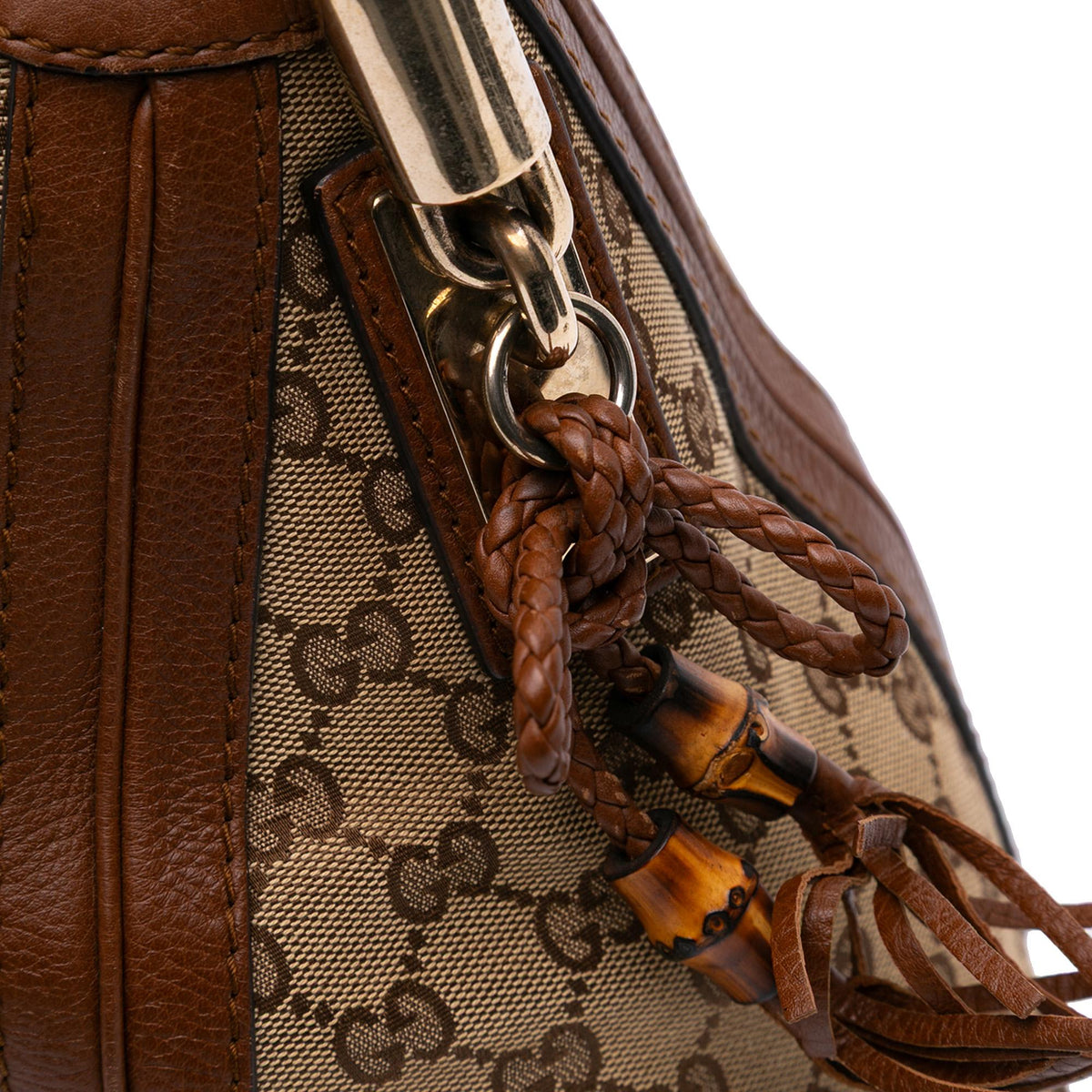 The bell size medium brand Gucci Gucci Medium GG Canvas Bella Shoulder Bag main image 4