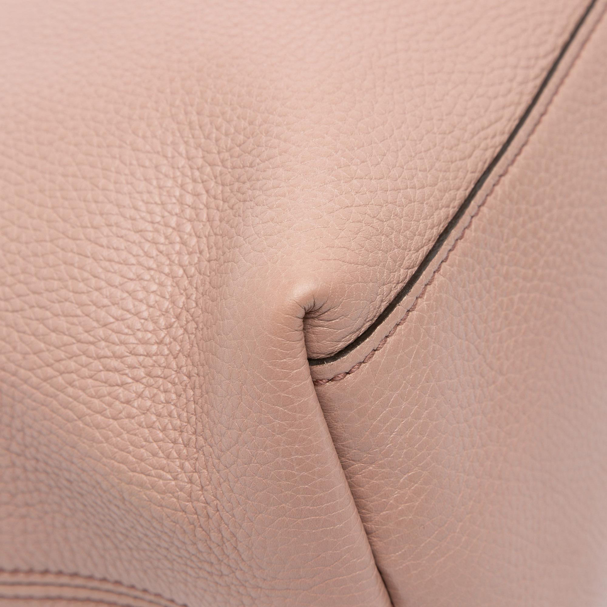 Gucci Medium Leather Soho Chain Tote