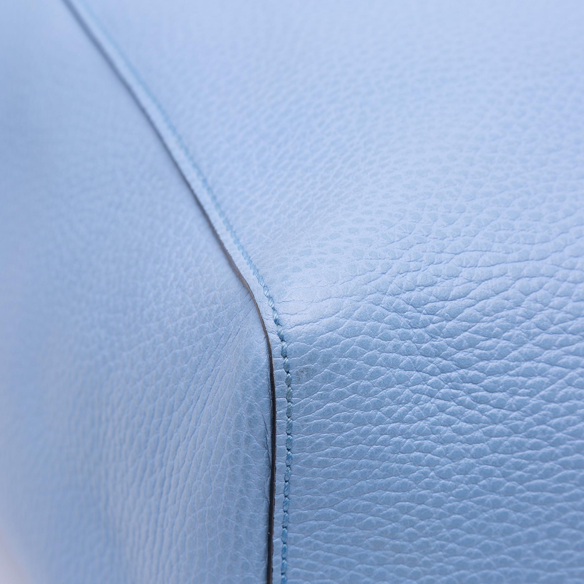 Gucci Medium Leather Swing Tote