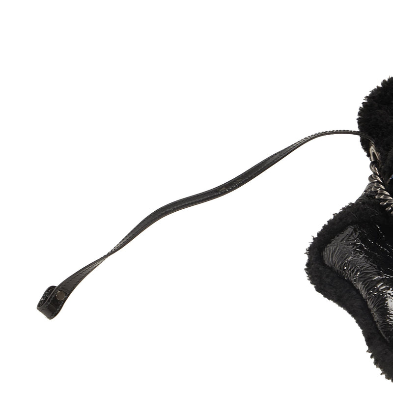 Gucci Medium Patent Shearling Soho Chain Tote (SHG-dATtOX)