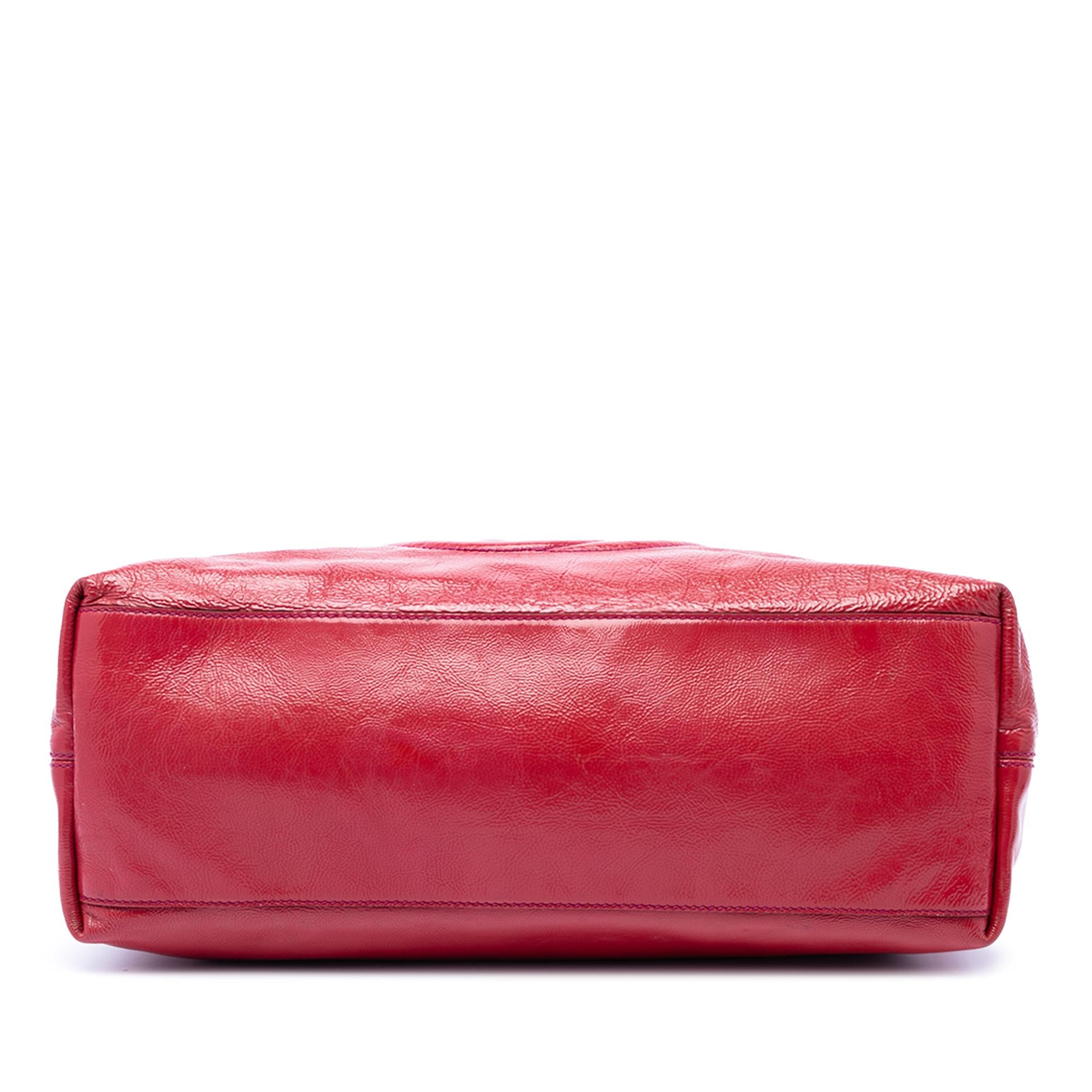 Gucci Medium Patent Soho Chain Tote