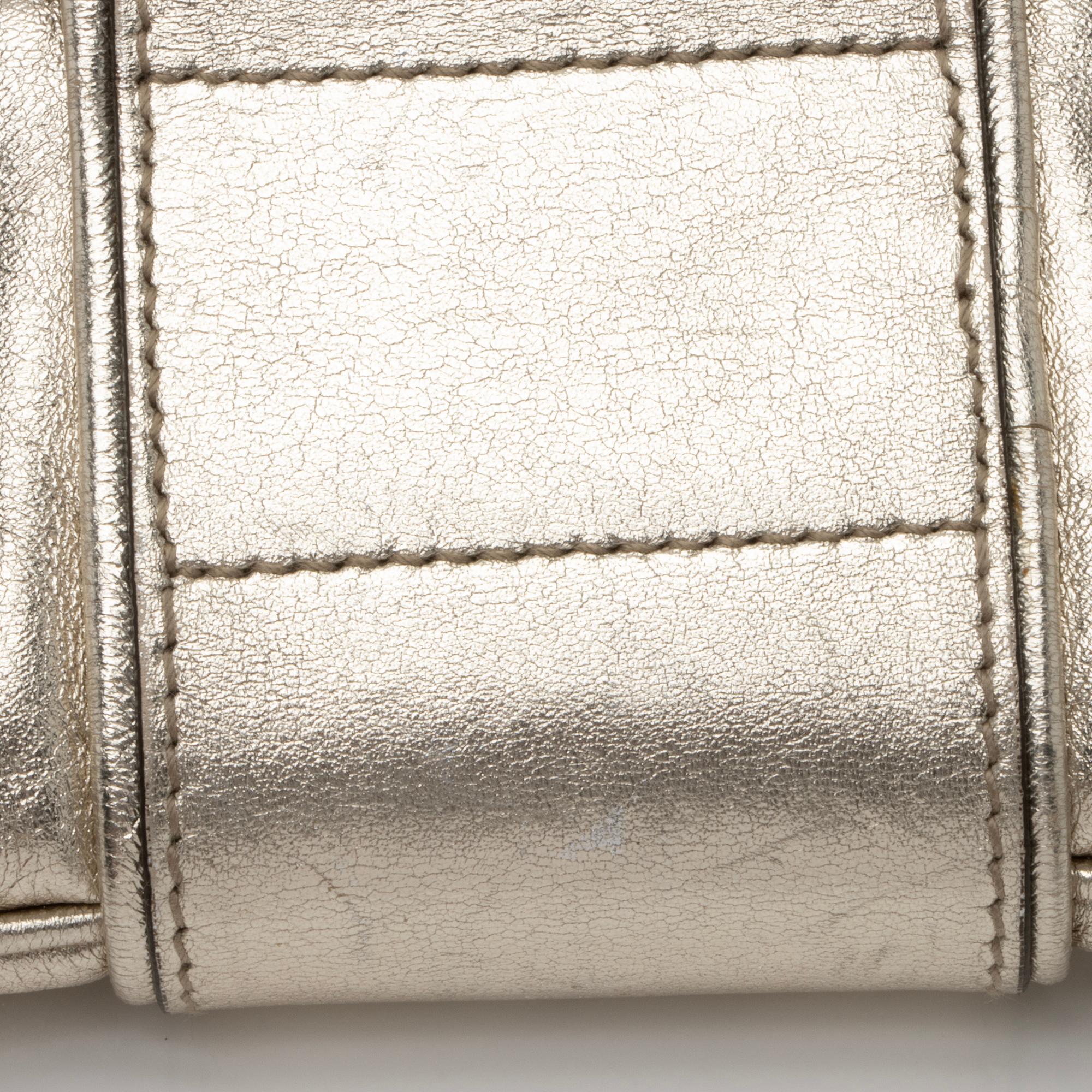 Gucci Metallic Leather Papillon Hysteria Clutch (SHF-23493)