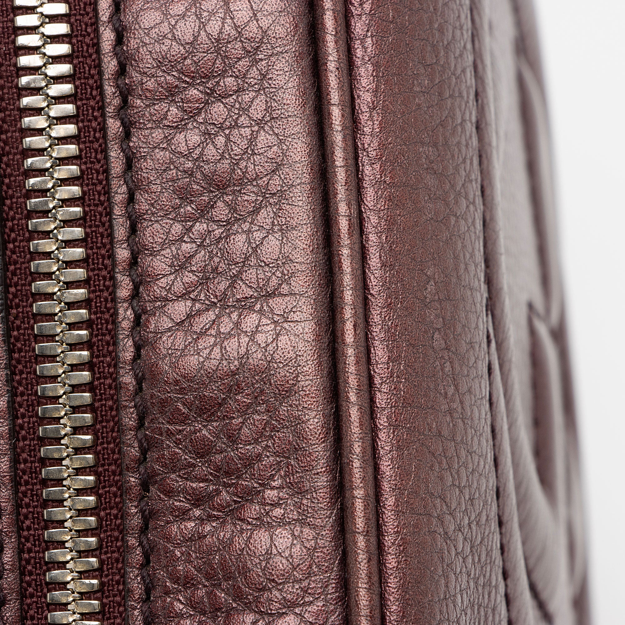 Gucci Metallic Leather Soho Disco Bag (SHF-ABYRP2)