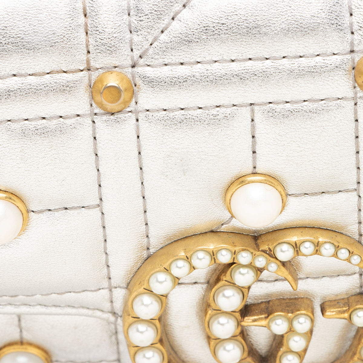 Gucci Metallic Matelasse Leather Pearl GG Marmont Small Flap Bag
