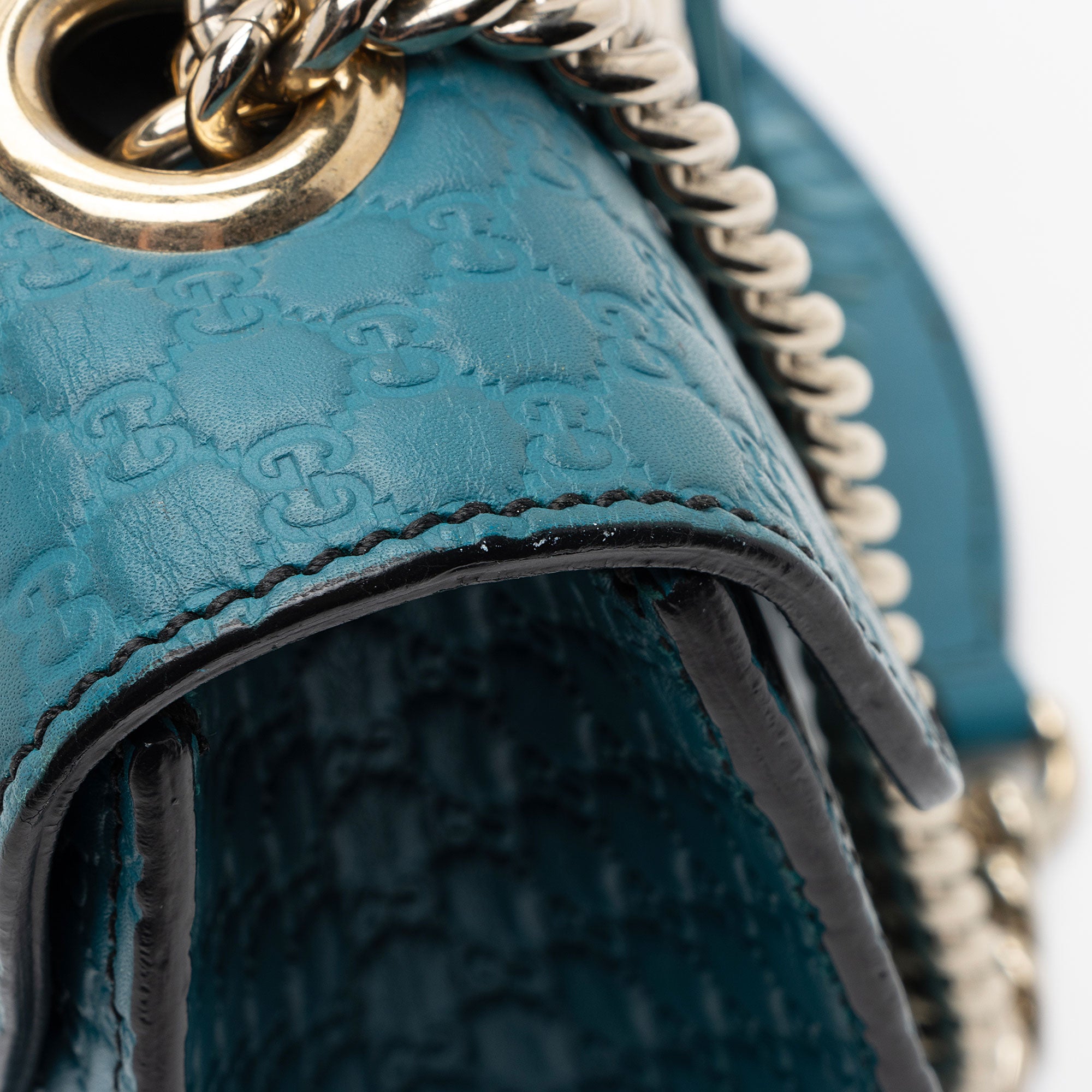 Gucci Microguccissima Leather Emily Medium Shoulder Bag