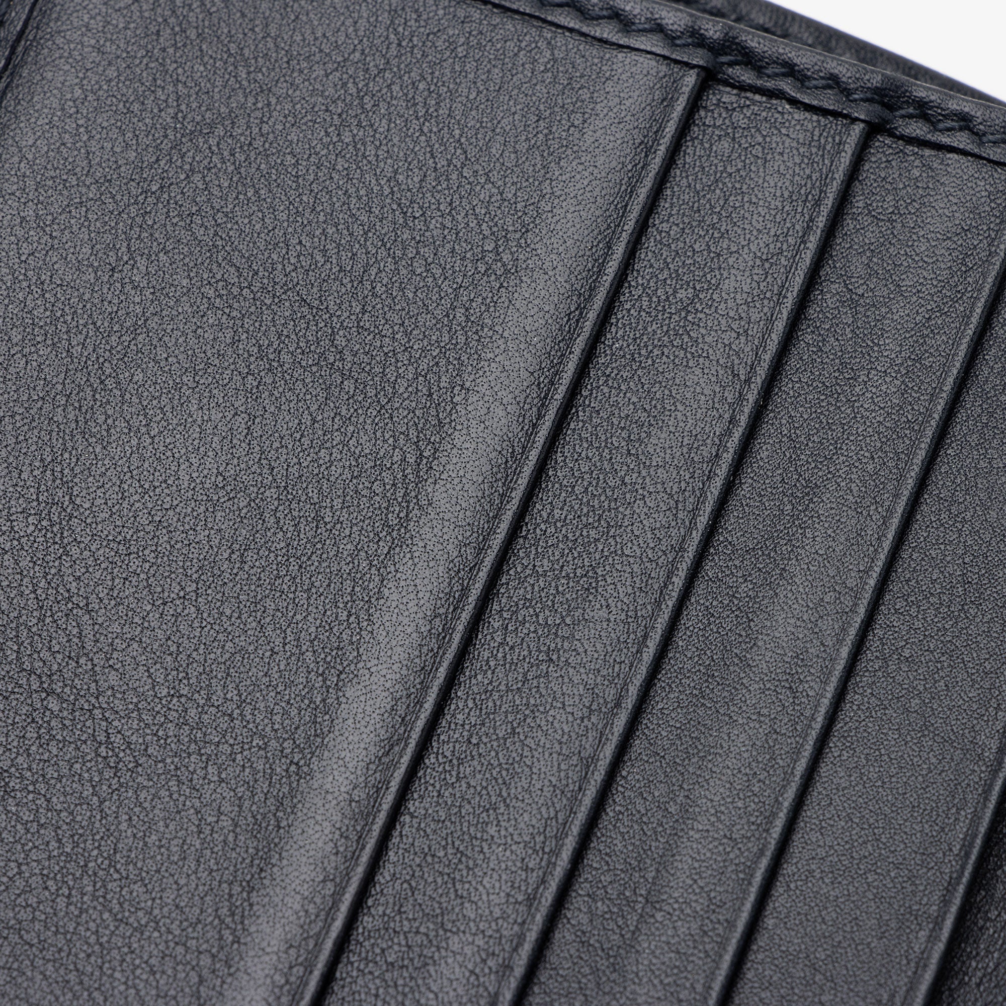 Gucci Microguccissima Leather Compact Zip Around Wallet (SHF-0RgGLi)