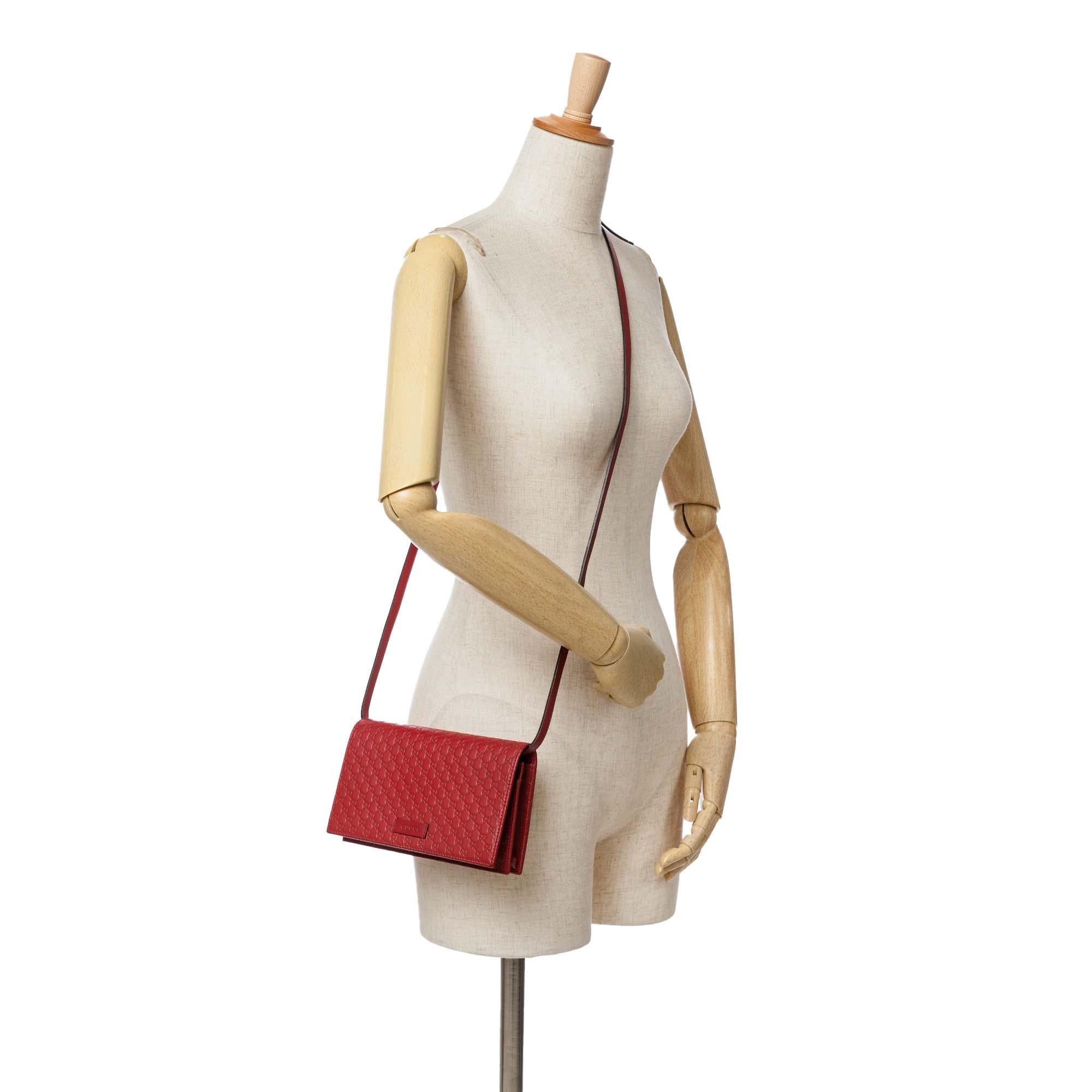 Gucci Microguccissima Wallet on Strap