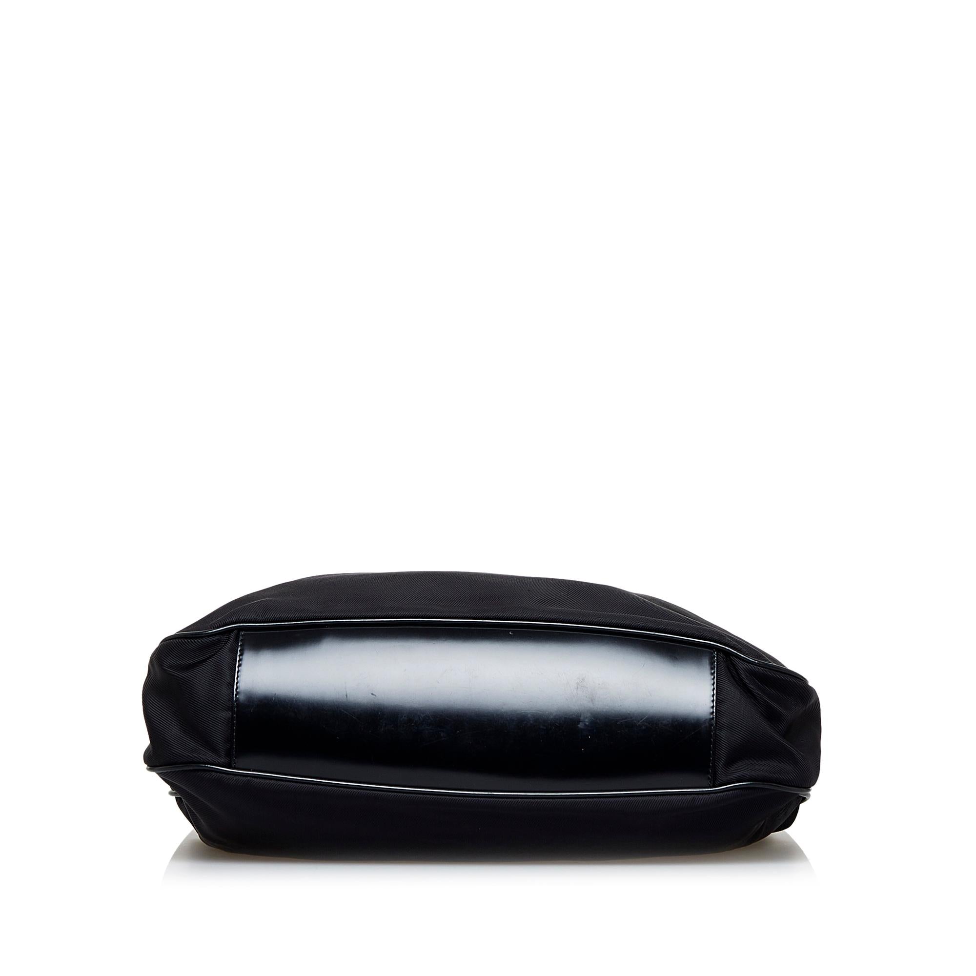 Gucci Nylon Bamboo Satchel (SHG-gDltSy)