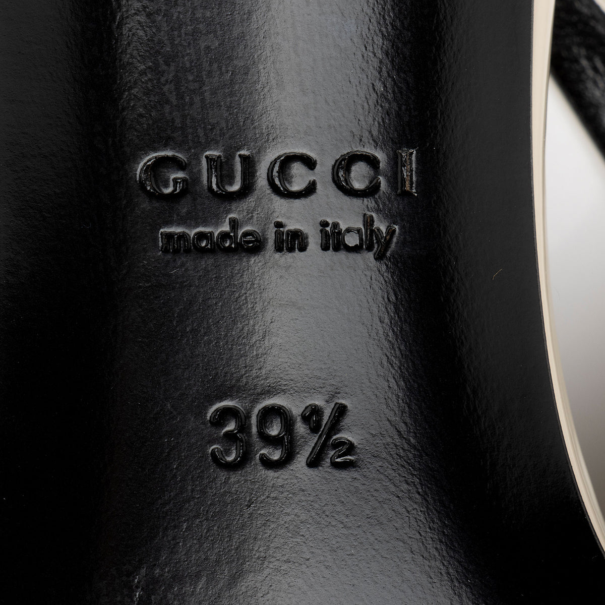 Gucci Patent Leather Chain Logo Signoria Slingback 44mm Pumps - Size 9.5 / 39.5