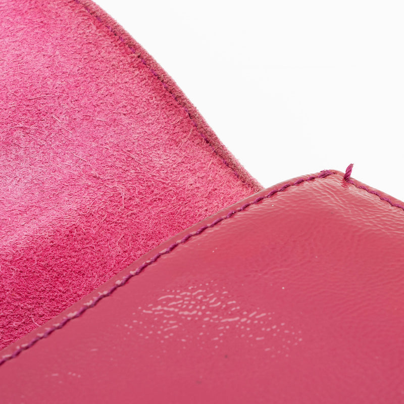 Gucci Patent Leather Soho Clutch (SHF-Lou69h)