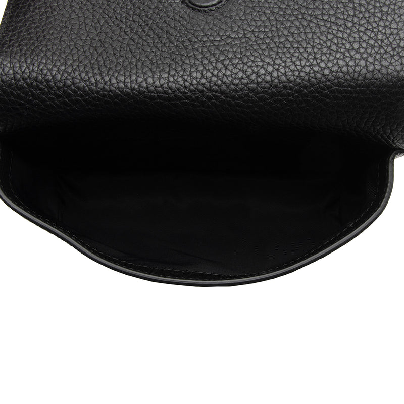 Gucci Pebbled Leather Soho Flap Belt Bag (SHF-Q9D7sL)