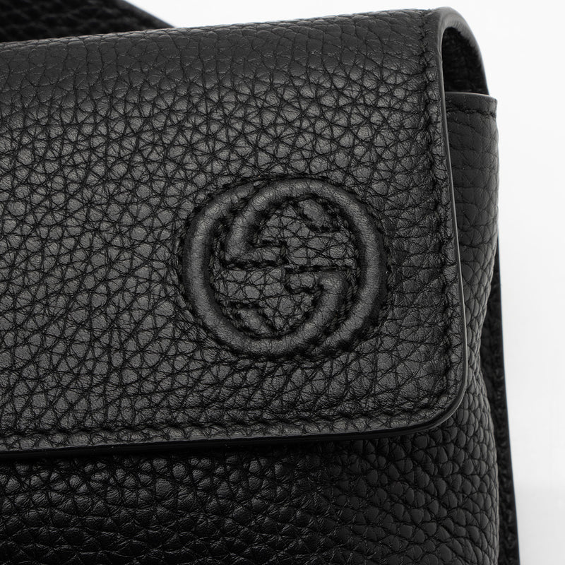 Gucci Pebbled Leather Soho Flap Belt Bag (SHF-Q9D7sL)