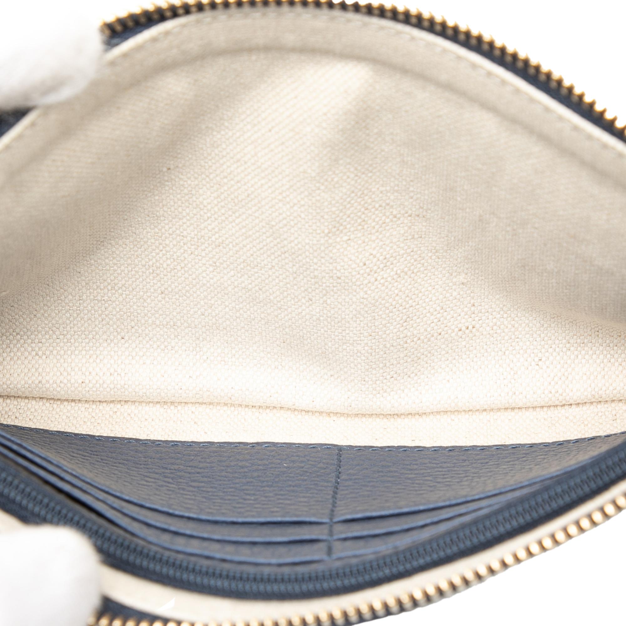 Gucci Pebbled Leather Swing Wristlet Pouch