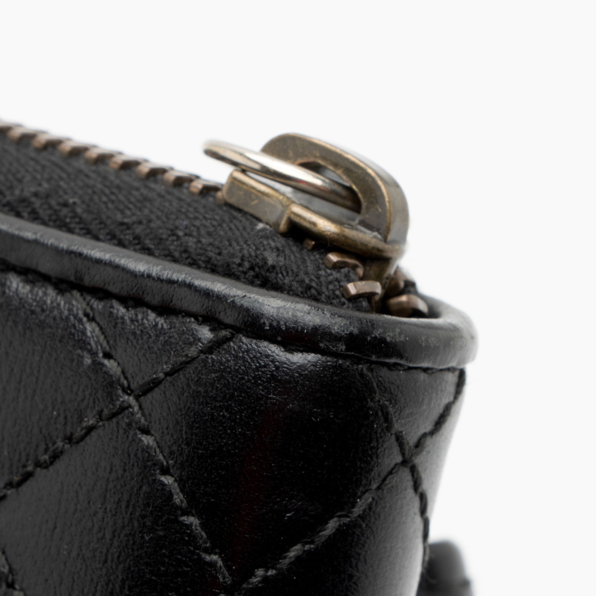 Gucci Quilted Leather Web GG Marmont Zip Around Wallet (SHF-WCiWuL)