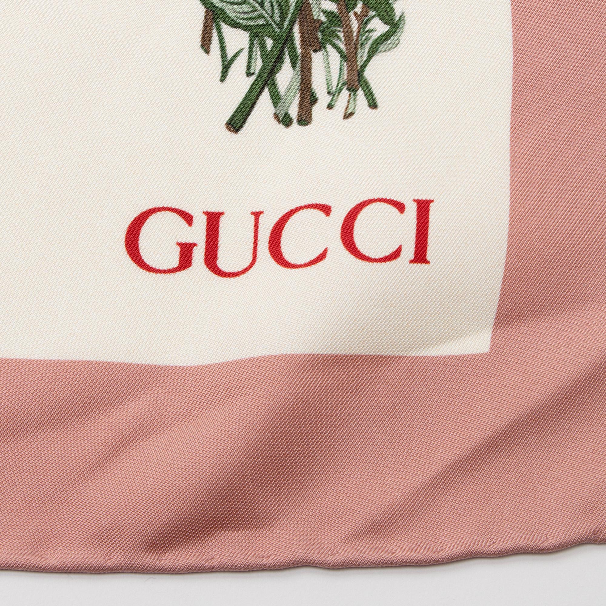Gucci Silk Twill Interlocking G Flora 90cm Scarf (SHF-KVAcCR)