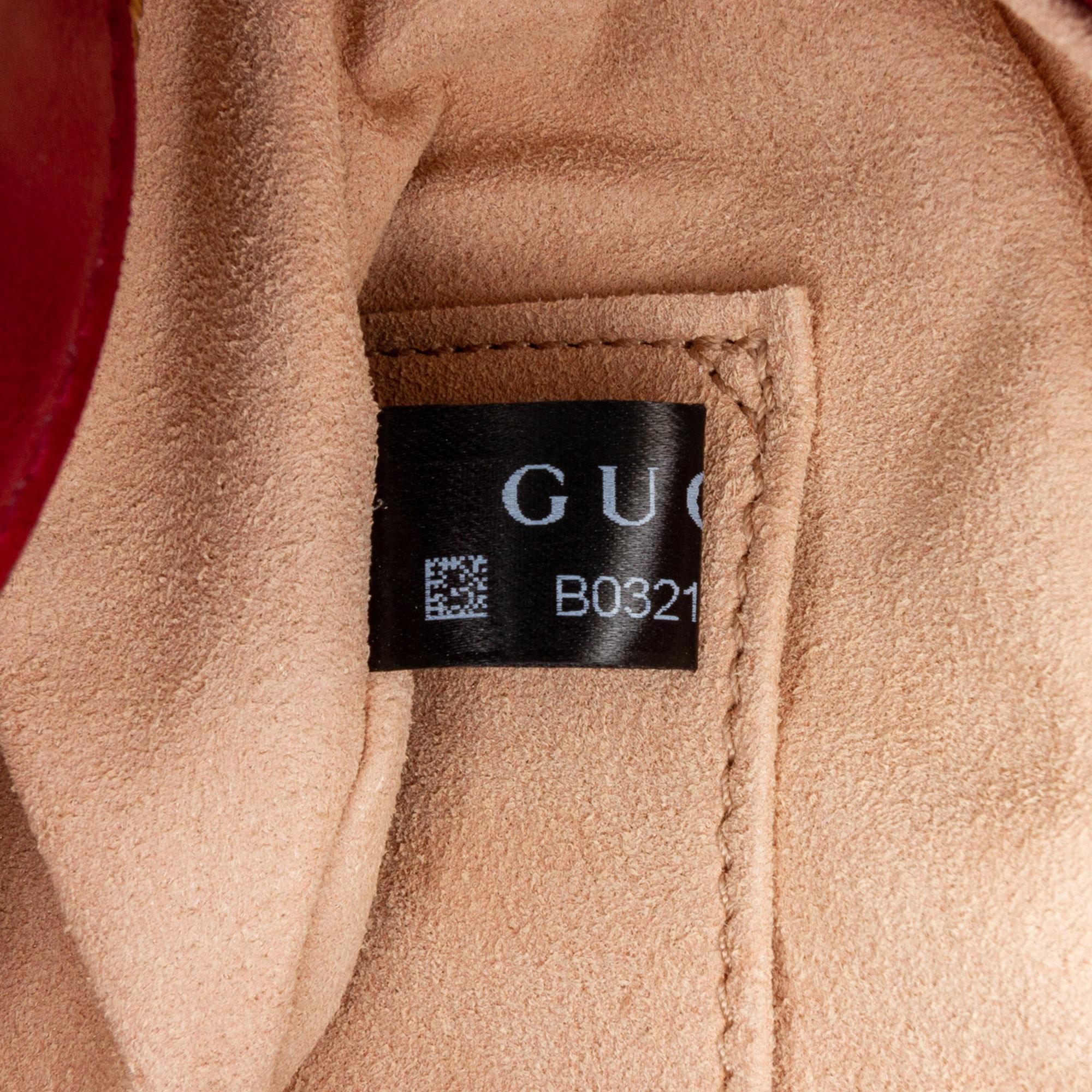 Gucci Small GG Canvas Marmont Crossbody bag (SHG-Sga3D4)