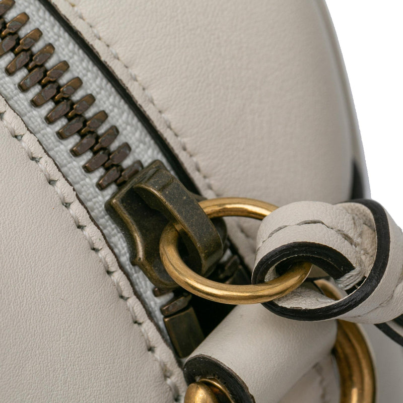 Gucci Small GG Marmont Crossbody Bag (SHG-A87tyz)